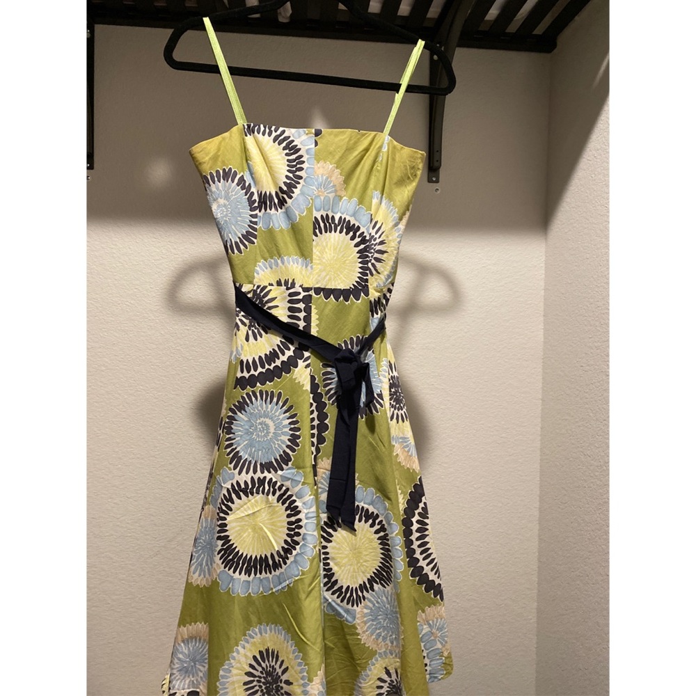 Bcbg maxazria green multi color floral sleeveless dress